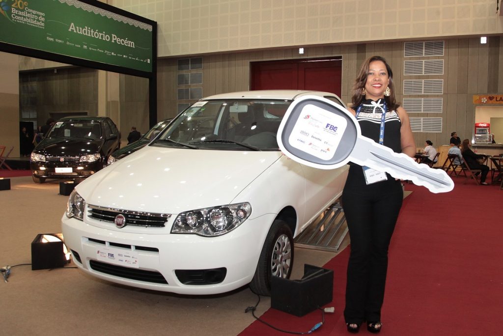 Josiene-Carvalho-Vieira-ganhadora-carro1